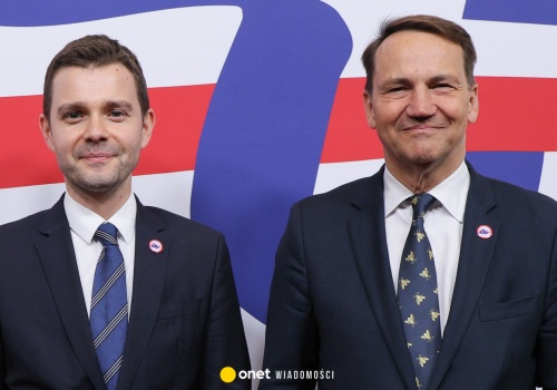 Radosław Sikorski o wizycie Karola Nawrockiego u Viktora Orbana: nietypowa