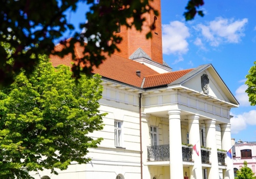 Dyrektor nie przyszedł na sesję. Burza wokół szpitala w Kole