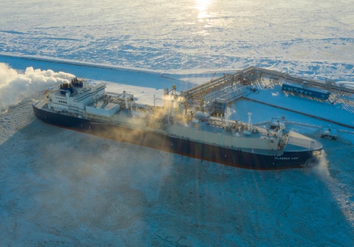 TYLKO U NAS. Rosja buduje „flotę cieni” gazowców LNG – kolejne trzy metanowce sprzedane nowej tureckiej spółce