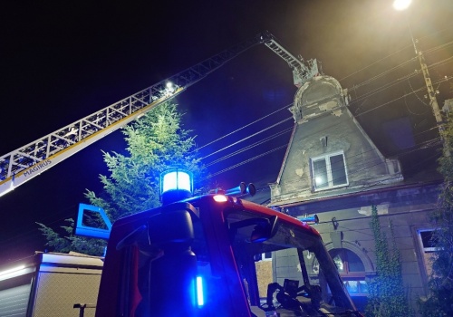 Z ostatniej chwili: Pożar w budynku. Trwa akcja gaśnicza – foto