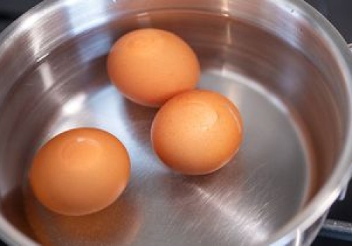 Błąd przy gotowaniu jajek. Stracą wszystko, co najlepsze