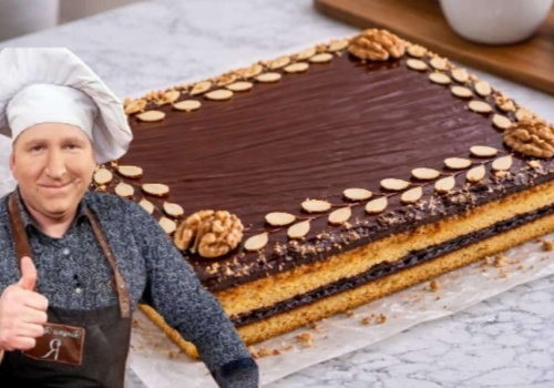 Nie kruchy, a biszkoptowy. Mazurek Rączki to hit, który musisz upiec!