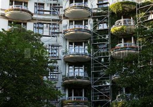 Drugie podejście rządu do flipperów. Zmiana prawa uderzy w rodziny i migrujących za pracą