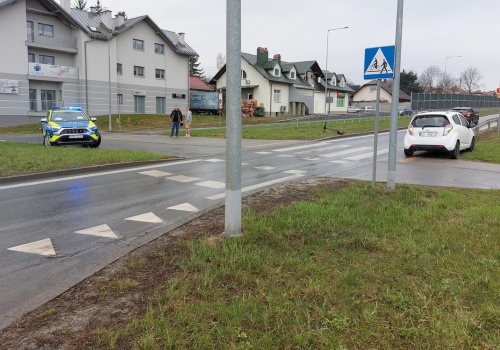 Dwa poranne wypadki na DK94. Potrącenie 15-latki i poważne utrudnienia pod Rzeszowem