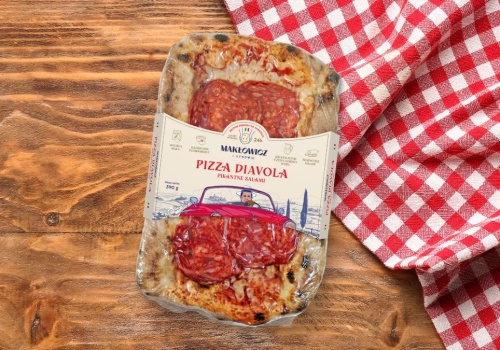 Salami kładzie się cieniem na wizerunku Makłowicza. Jego firma przeprasza