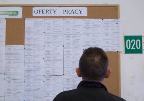 Przez lata na bezrobociu. Liczba takich osób szybko rośnie
