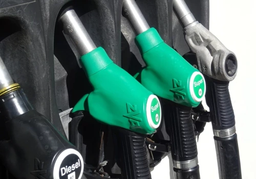 VAT i akcyza w dół. Jest decyzja rządu w sprawie cen paliw