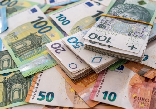 Samorządy nadal będą zarządzać funduszami unijnymi