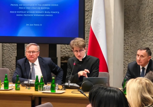 W Sejmie przedstawiono działalność Fundacji Jana Pawła II