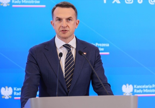 Lepiej późno niż wcale! Rząd przyjął projekt ws. cen paliw