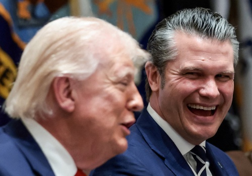 Nabożeństwo w Pentagonie. Sekretarz wojny modlił się o „miażdżącą przemoc”