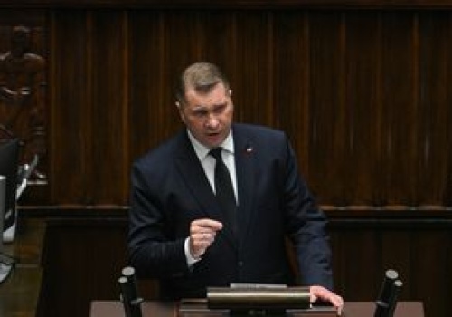 Polityczna zgoda w sprawie paliw? PiS naciska, KO deklaruje działania