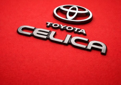 Taka będzie zupełnie nowa Toyota Celica. Układ hybrydowy z turbodoładowaniem i napęd 4×4