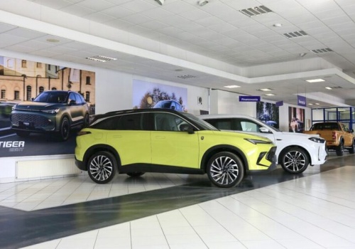 DR Automobiles otwiera pierwszy salon w Warszawie