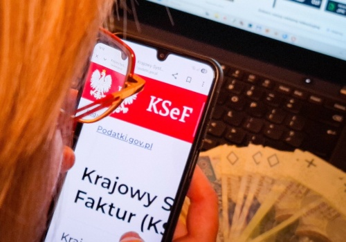 Masa firm wejdzie do KSeF. Dwie kwietniowe daty mogą okazać się krytyczne