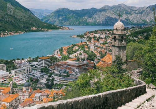 Wybrałam najlepsze kierunki na kwiecień. Bliskie, pełne słońca i bez tłumów. Wypocznij przed sezonem