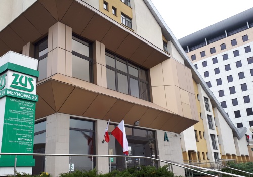 Pracodawca nie zapłaci za L4 kobiety w ciąży? ZUS przejmie wypłaty od firm. Ale to nie do końca dobra wiadomość