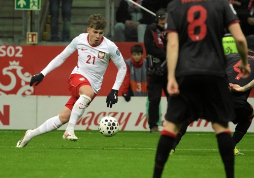 Jagiellonia świętuje! Tyle zapłaci Porto po debiucie Pietuszewskiego w kadrze