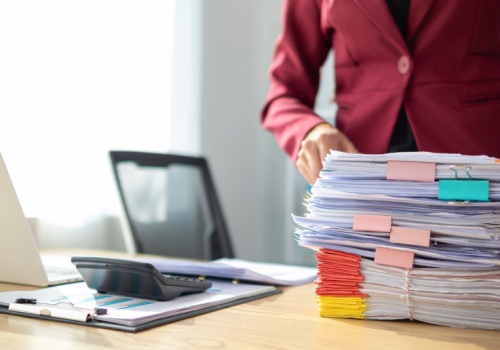 Gminy zgłaszają kluczową poprawkę do rejestru umów. Uchroni system przed paraliżem