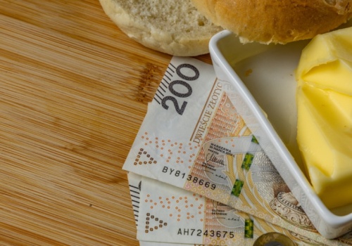 Masło za 49 groszy. Ta sieć kusi przed Wielkanocą
