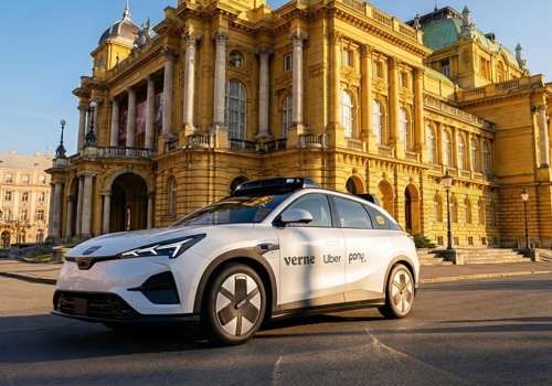 Koniec tradycyjnych taksówek? Robotaxi ruszają na europejskie drogi