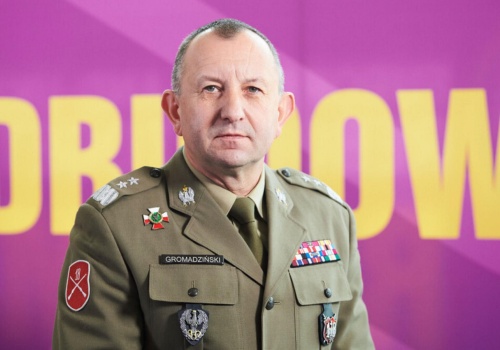 Gen. Gromadziński wprost: Zagraża nam zachwianie całego globalnego rynku wymiany tow…