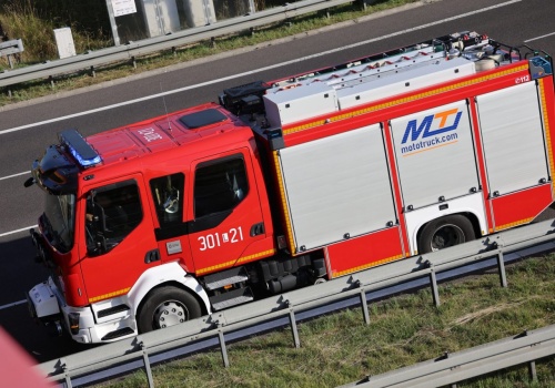 Zderzenie pojazdów na S12\S17 w Garbowie. Trzy osoby poszkodowane, utrudnienia w ruchu