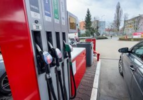 Sejm za szybką obniżką akcyzy na paliwa. Przynajmniej do czerwca