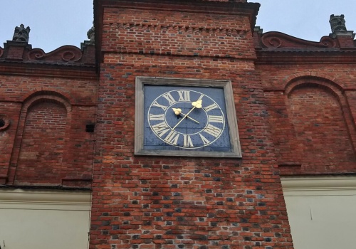 W najbliższy weekend znowu przestawiamy zegary…