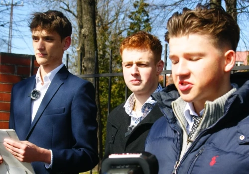 Front Młodych donosi do prokuratury na legnickie radne, że... obrażały weteranów wojennych