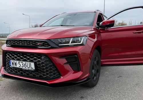 Zrobili SUV-a, na którego Hyundai musi uważać. Za 114 tys. zł ma pełne wyposażenie i 177 KM. Spalanie? 6,8 l/100 km