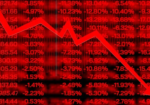 Kryzys, droższa ropa i wyższe stopy procentowe? Ekonomista wskazuje skutki wojny na Bliskim Wschodzie