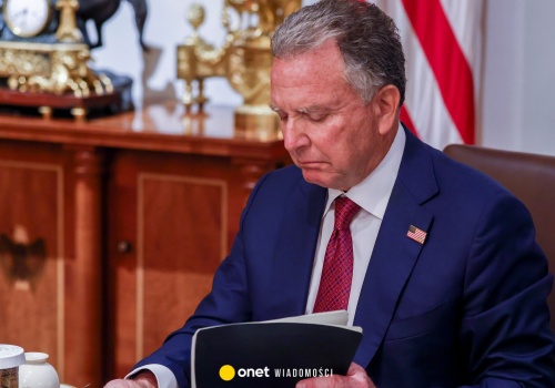 USA czekają na odpowiedź Iranu. Człowiek Donalda Trumpa zapowiada spotkanie