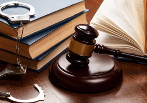 Weto prezydenta i polityczny spór o prawo karne