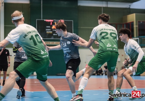 „Bez sztycha” z faworytem ligi