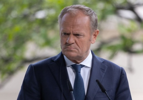 Tusk pytany o wyrok ws. byłej działaczki PO. Postawę prawicy ostro skwitował