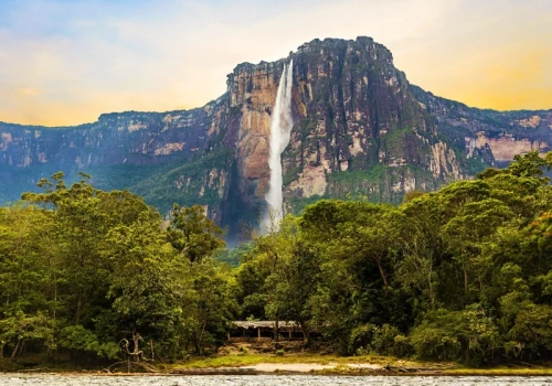 Tak wygląda najwyższy wodospad świata. Przez lata był sekretem Ziemi