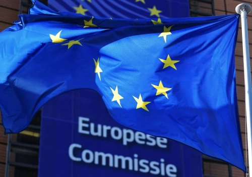 Umowa SAFE opóźniona. Komisja Europejska zabrała głos