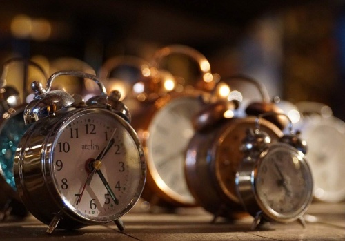 W nocy zmiana czasu. Jak przestawienie zegarków wpływa na organizm?