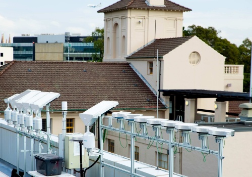 Farba pozyskująca wodę z powietrza. Naukowcy opracowali specjalną powłokę