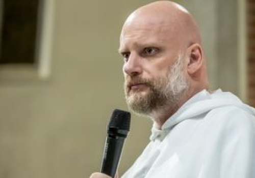 Najczęstsze grzechy w konfesjonale. Z czym Polacy przychodzą do spowiedzi?