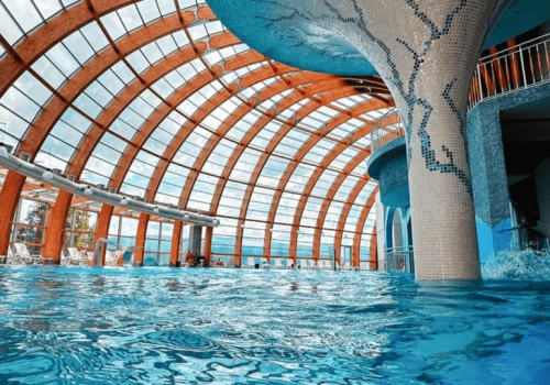 Relaks w Karkonoszach 🏔️ Noclegi w hotelu z parkiem wodnym od 334 PLN/pokój