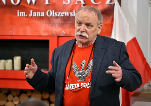 Burzliwe spotkanie w Nowym Sączu. Legenda „Solidarności” mówi o wolności, więzieniu i Polsce 2026