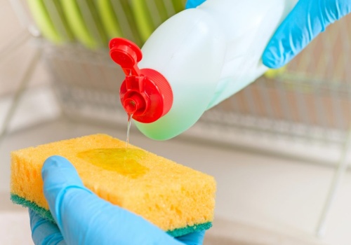 Eksperci przebadali płyny do naczyń. Stanowczo odradzają produkt znanej marki