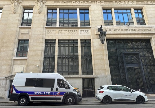 Policja udaremniła atak terrorystyczny w centrum Paryża. Zamachowiec miał dostać 600 euro