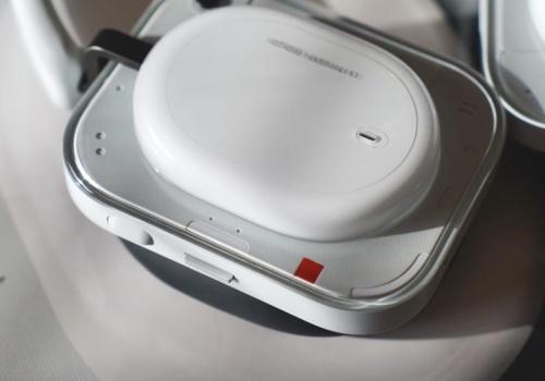 Nothing Headphone (a) – recenzja. Fantastyczny design i nieziemska bateria w zaskakująco dobrej cenie