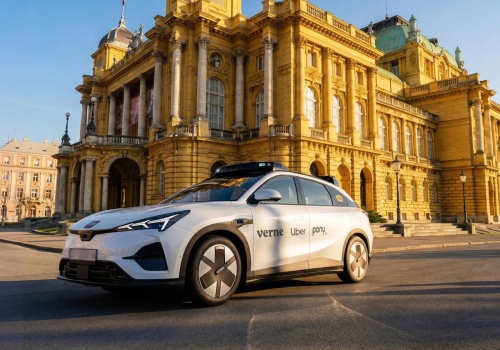Autonomiczna rewolucja. Uber i Pony.ai ruszają z robotaksówkami w Europie