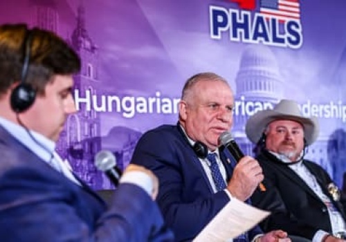 300 tys. zł Małopolska dołożyła do pisowskiego szczytu z udziałem Węgier i USA