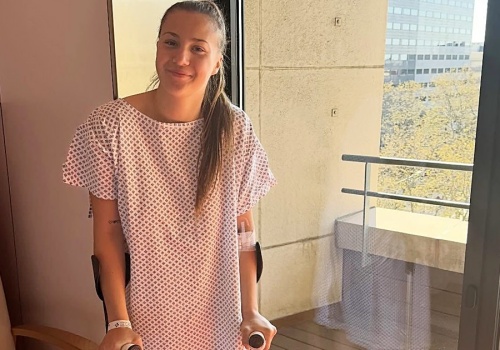 Emilia Szymczak o kulach po operacji. Ewa Pajor wspiera koleżankę