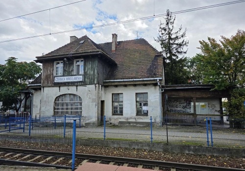 PKP SA wyremontują dworzec w Czernicy pod Wrocławiem